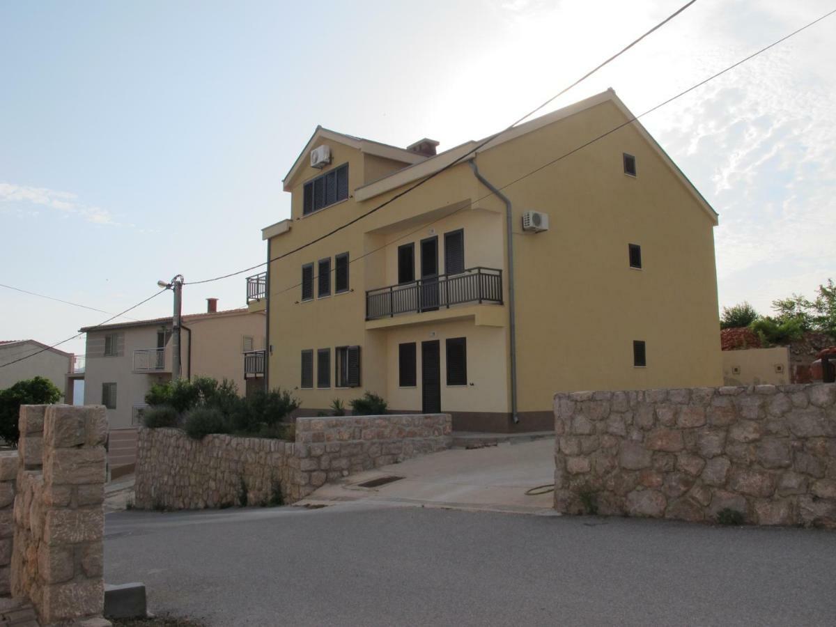 Apartmani Stille Karlobag Bagian luar foto