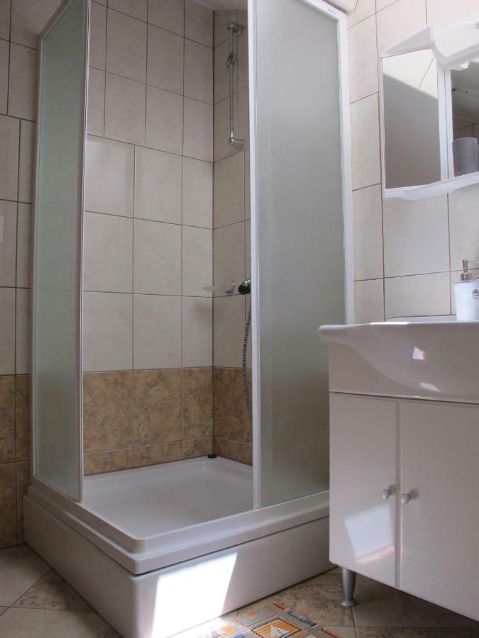 Apartmani Stille Karlobag Bagian luar foto