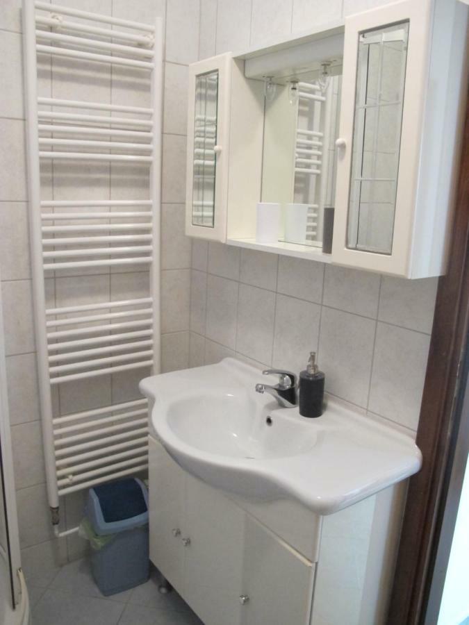 Apartmani Stille Karlobag Bagian luar foto