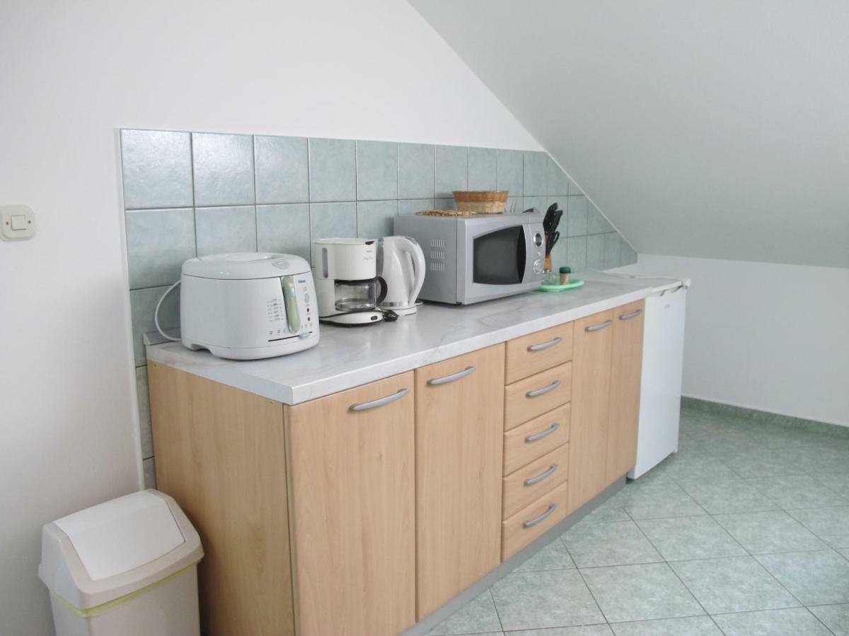 Apartmani Stille Karlobag Bagian luar foto